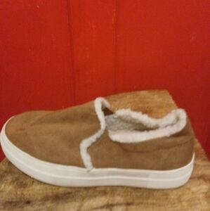 SODA Brown Slip-On Shoes with White Trim 10M